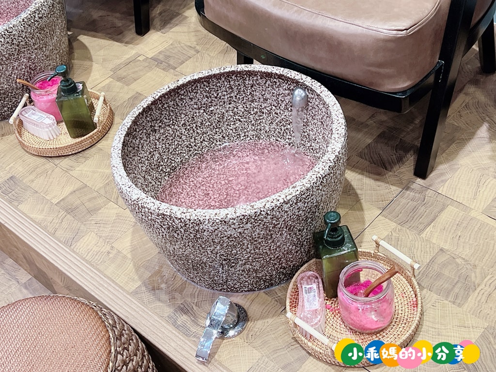 松山信義按摩【泰心泰式SPA生活館】平價泰式按摩/五分埔按摩推薦/全泰國女師傅,不用出國就能享受正統泰式按摩!每週三淑女日$1200/120分鐘CP值超高~ - 第11張圖 松山信義按摩【泰心泰式SPA生活館】平價泰式按摩/五分埔按摩推薦/全泰國女師傅,不用出國就能享受正統泰式按摩!每週三淑女日$1200/120分鐘CP值超高~