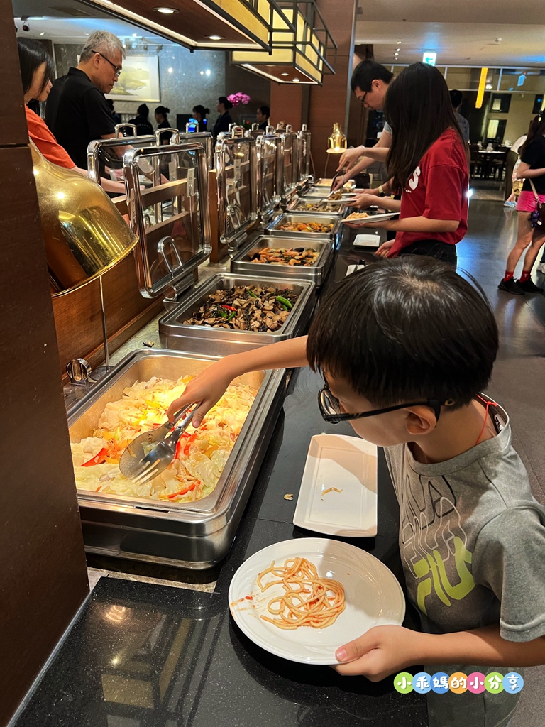 【新北親子飯店推薦】大板根森林溫泉酒店「恐龍森境探索」一泊二食!超震撼7米巨型金剛、古生物實驗室、花式籃球、露天SPA與戶外泳池,兩天一夜超充實全攻略! - 第60張圖 【新北親子飯店推薦】大板根森林溫泉酒店「恐龍森境探索」一泊二食!超震撼7米巨型金剛、古生物實驗室、花式籃球、露天SPA與戶外泳池,兩天一夜超充實全攻略!
