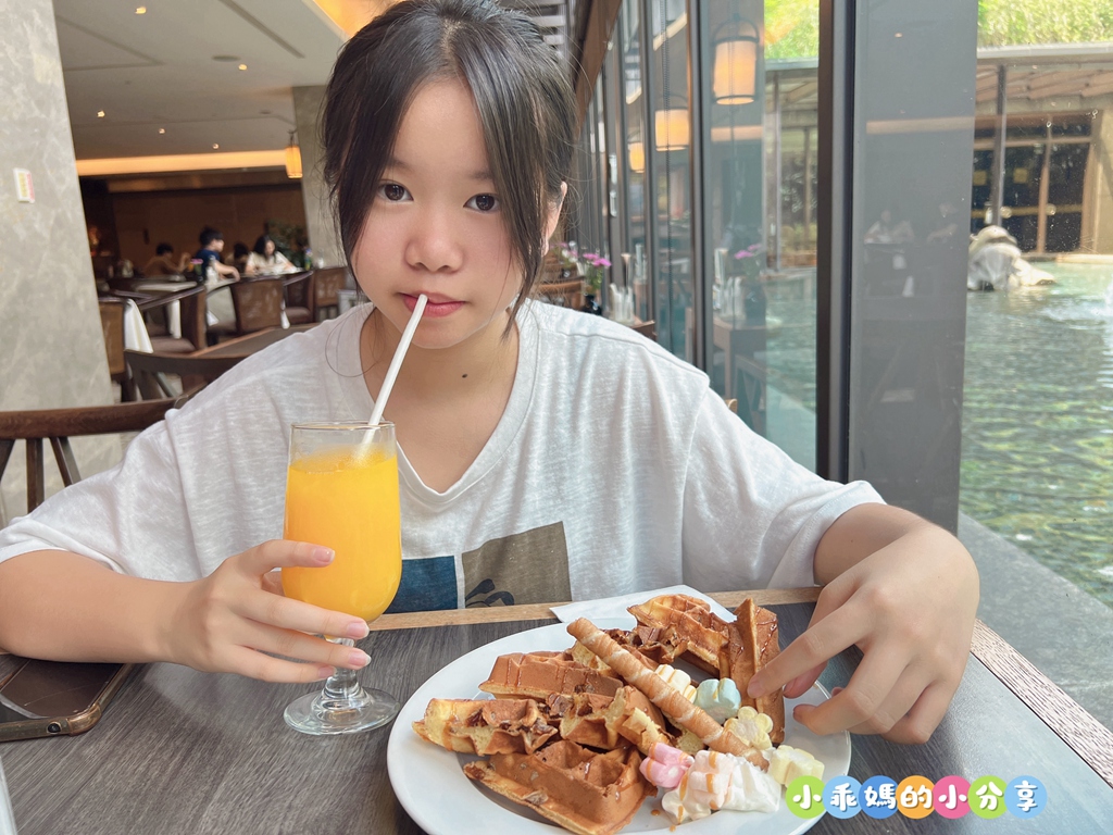 【新北親子飯店推薦】大板根森林溫泉酒店「恐龍森境探索」一泊二食!超震撼7米巨型金剛、古生物實驗室、花式籃球、露天SPA與戶外泳池,兩天一夜超充實全攻略! - 第111張圖 【新北親子飯店推薦】大板根森林溫泉酒店「恐龍森境探索」一泊二食!超震撼7米巨型金剛、古生物實驗室、花式籃球、露天SPA與戶外泳池,兩天一夜超充實全攻略!